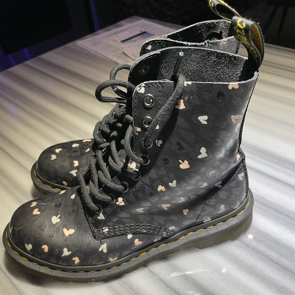 Dr Martens 1460 Pascal Chaos Hearts Backhand Boots